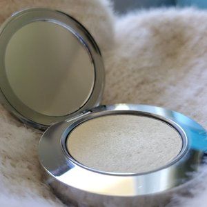Rock & Republic Saturate Eyeshadow
